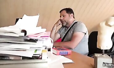 Antonia Saniz - Hot MILF Fucks Her Way To A Perfect Body