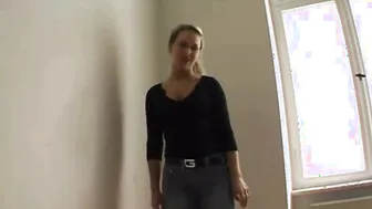 Platinum-Blonde Princess in Glasses Gets Handjob and Cumshot