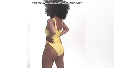 Traci Ellis Ross Shows Off Her Hot Skinny Body