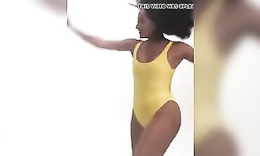 Traci Ellis Ross Shows Off Her Hot Skinny Body