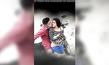Girlfriend Exposed in the Open