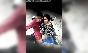 Girlfriend Exposed in the Open