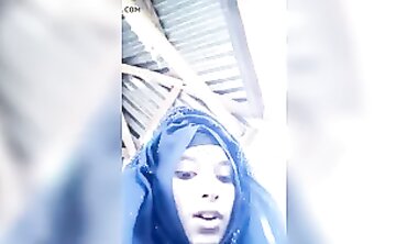 Bangladeshi Lovers Talk Dirty During Fresh Outdoor Sex