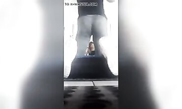 Nineteen-Year-Old Flexing Her Big Ass in Gray Leggings at the Gym