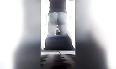 Nineteen-Year-Old Flexing Her Big Ass in Gray Leggings at the Gym