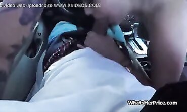 Curvy Latina Amateur Gets Paid for Outdoor Hardcore Blowjob