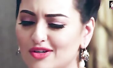 Sonakshi Sinha Beautiful Face Close-Up