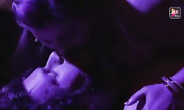 Princess Ki Sharaarat: Ek Romantic Indian Scene