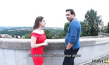Hunter Pays for Naughty Bang-Out with Gentleman's Daughter-in-Law