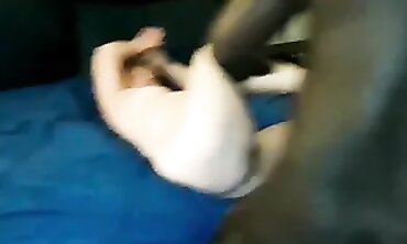 Amateur BBC Creampie: Elderly Lady Gets Pounded