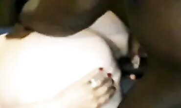 Amateur BBC Creampie: Elderly Lady Gets Pounded