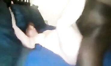 Amateur BBC Creampie: Elderly Lady Gets Pounded