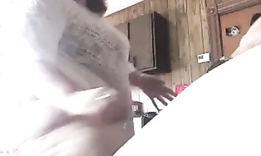 Mature Cougartown - Older Woman Humps barely legal Guy in Hardcore Sex