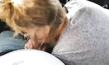 Mature Hooker Gives A Hood Blowjob