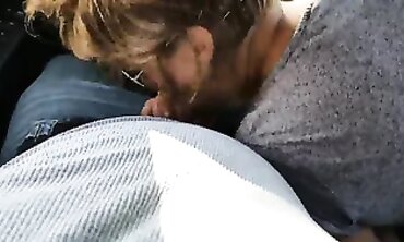 Mature Hooker Gives A Hood Blowjob