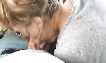 Mature Hooker Gives A Hood Blowjob