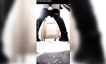 Amateur College Mature Woman Pissing