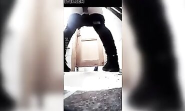 Amateur College Mature Woman Pissing