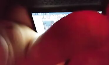 Vor der Arbeit mit der reifen Freundin