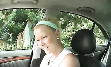 Bibixxx Gets a Creampie Blowjob