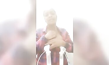 Youtuber Hides Nipples To Keep Her Videos From Being Deleted