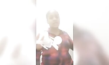 Youtuber Hides Nipples To Keep Her Videos From Being Deleted