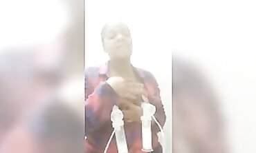 Youtuber Hides Nipples To Keep Her Videos From Being Deleted