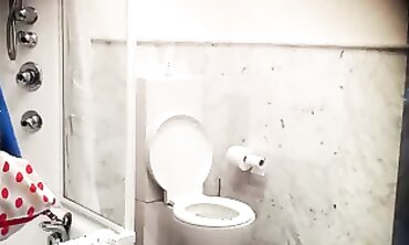 Secret Toilet - Sweetie
