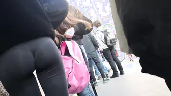 Legitimate Scum Shows Off Her Massive Donk