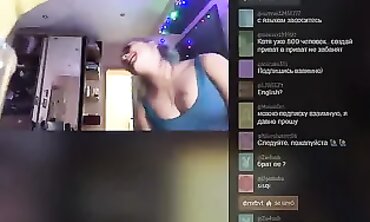 Two Scorching Femmes Enjoy a Wild Periscope Session with Two Dudes