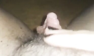 Mature Woman Leaps to Orgasm with Clit Toy