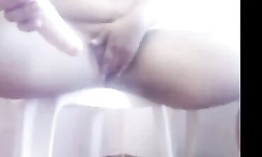 Plump Latina BBW Squirts While Using Vibrator