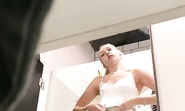Spy Orbs: Voyeur Boobies