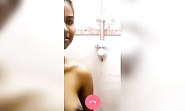 Indian College Girl Reveals Boobs On Webcam Call