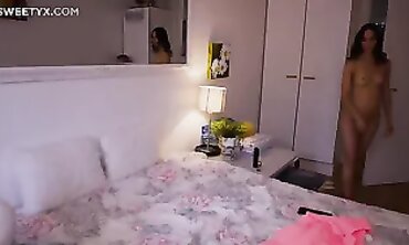 Lilu Moon's Rock-Hard Bombshell Romp With Her Mate