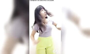 Venus Wong: College Party Ass