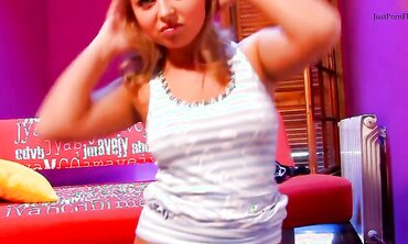 Self-Shot, Solo Female, Natural Tits, Voyeurism, Amateur, Webcam, Fresh Faces, Masturbation, Shaved Pussy