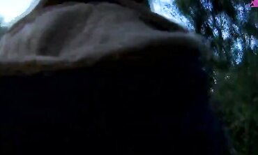 Shaved Pussy, Outdoors, Fresh Faces, One on One, Natural Tits, Facial Cumshot