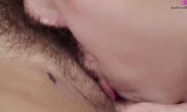 Georgia Jones And Jenna Sativa Are Bush Mates