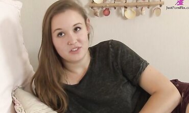 Large Breasted Blonde MILF Stimulates Read Headed Tarts Clit