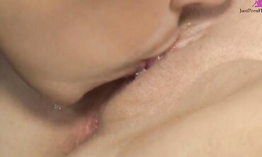 Sexy Older Lesbian Babe Eats a Younger Brunettes Pussy and She Loves Every Lick