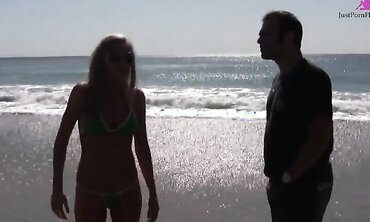 Blonde Girl Taking It in the Pussy