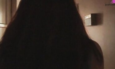 19-Year Old College Coed Lesbians Finger And Eat Pussy