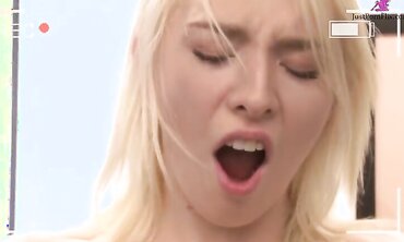 Blonde Beauties Lick Each Other in the Sweet Pussy