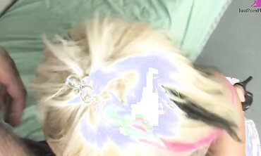 Sexy Blonde Want to Ride High
