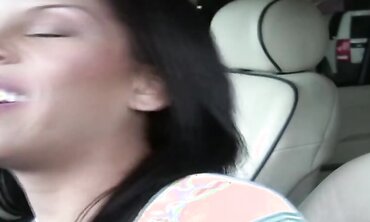 Elena Heiress Likes It Raw
