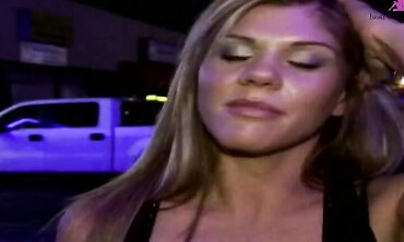 Bella Lynn Loves It Raw
