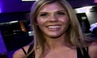 Bella Lynn Loves It Raw