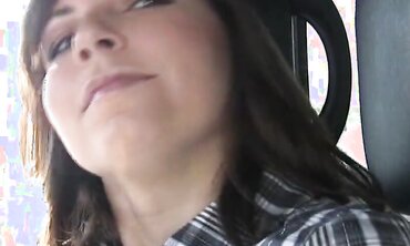 Melanie Scott Enjoys Bareback Sex