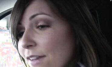 Melanie Scott Enjoys Bareback Sex